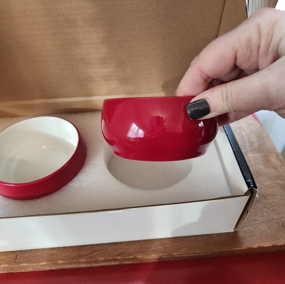 Kitchen Aid, New in box, set of 2 ramekins - Picture 3 of 6